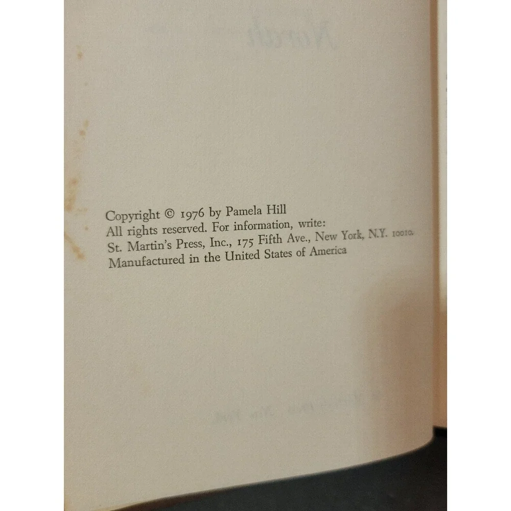 Norah, Pamela Hill‎ 1976 Hardcover Historical Fiction St. Martin's Press